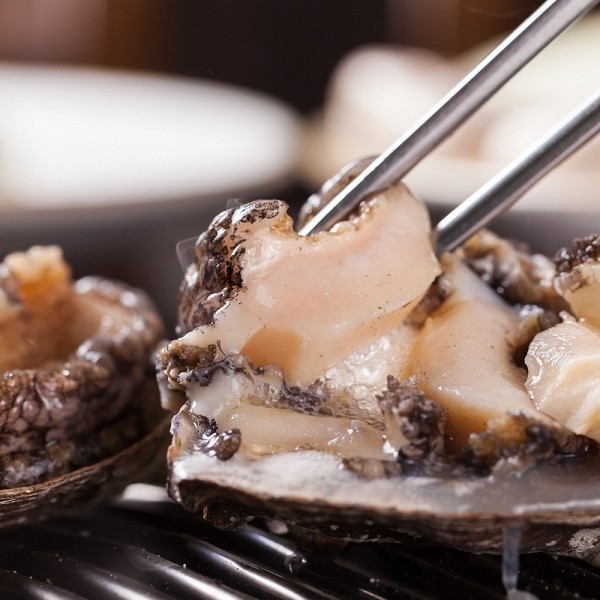 ★타임특가★중사이즈 완도 활전복 500g(8-9미) 산소포장